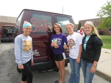 State Track Decorating the Vans - Photo Number 2