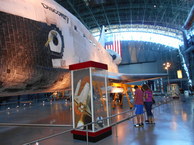 Air & Space - Photo Number 3